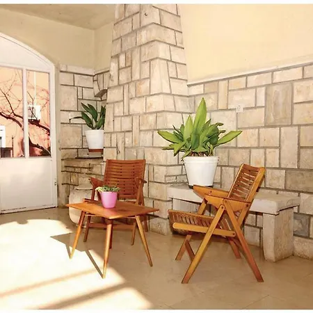 Jagoda, Apartamento