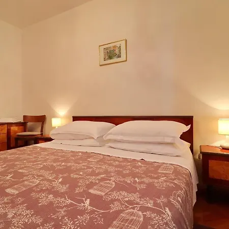 Jagoda, Apartamento *