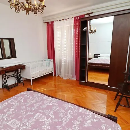 Jagoda, Apartment *