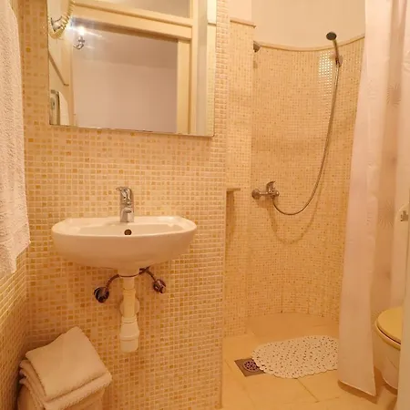 Jagoda, Apartment Vela Luka